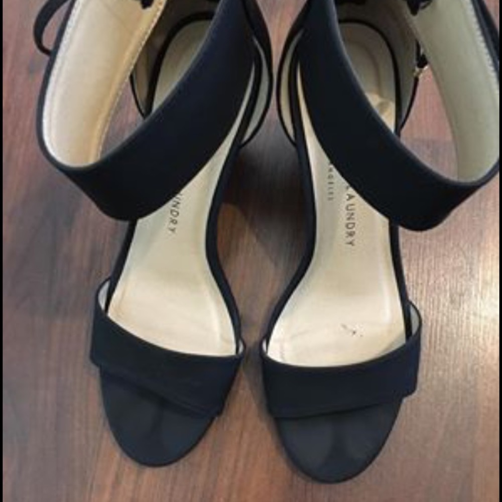 Dress shoes